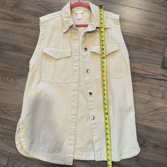 H&M Cream Cargo Vest - Picture 6 of 7
